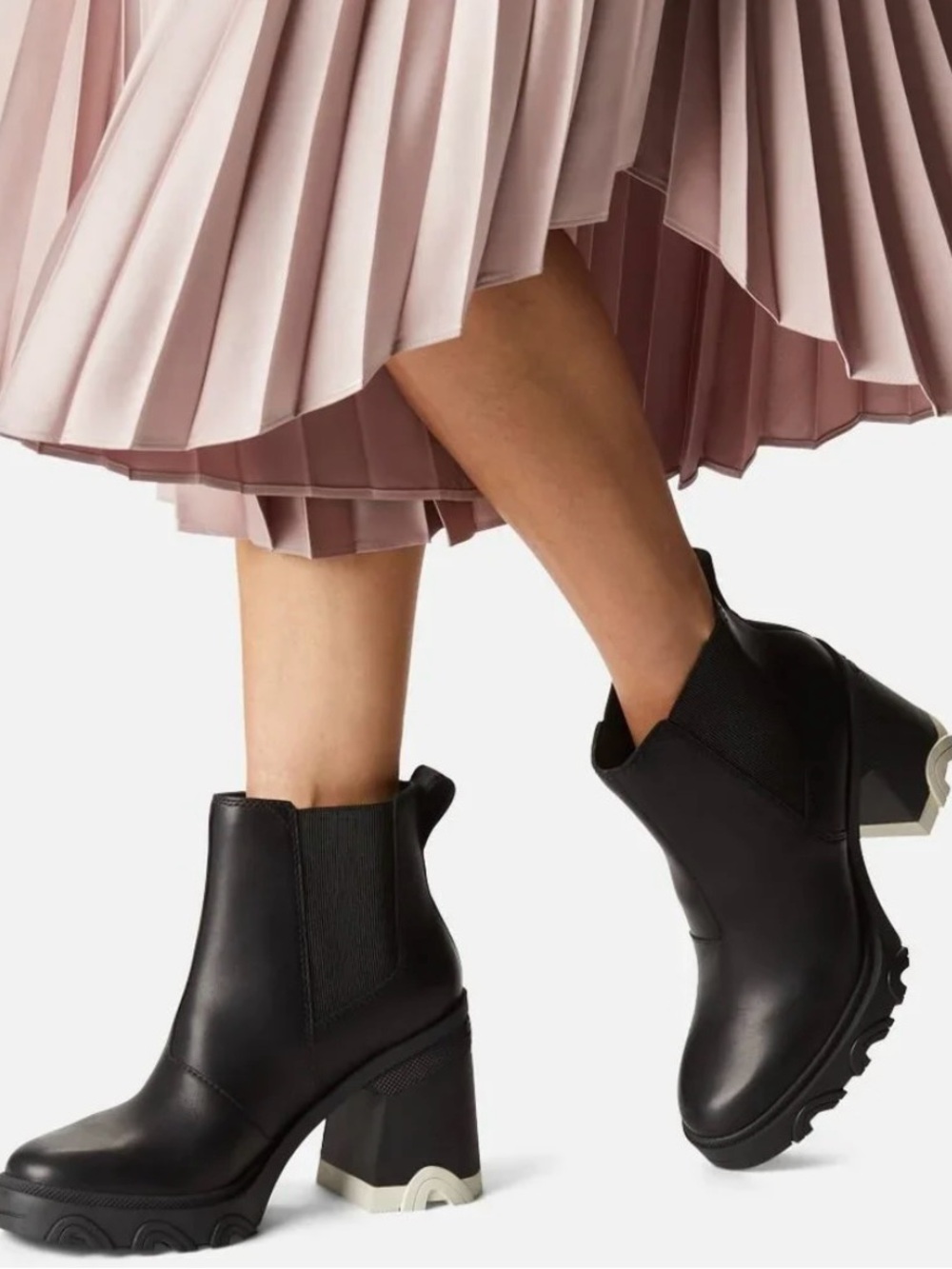 Sorel Black Leather Chunky Chelsea Heeled Boots